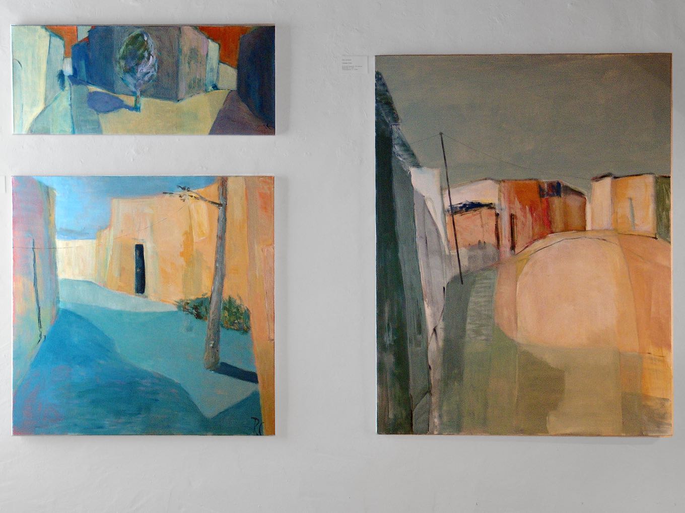 Rita Cedraschi: (o.l.) Ligronetto 2, 33 x 80cm, (u.l.) Nell'ombra, 2011, 60 x 80cm, (r) Trinidad, 2008, 120 x 80cm. Alle: Acryl auf Leinwand.